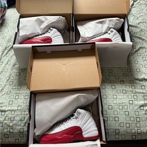 I am selling boys grade school size 5y brand new never worn